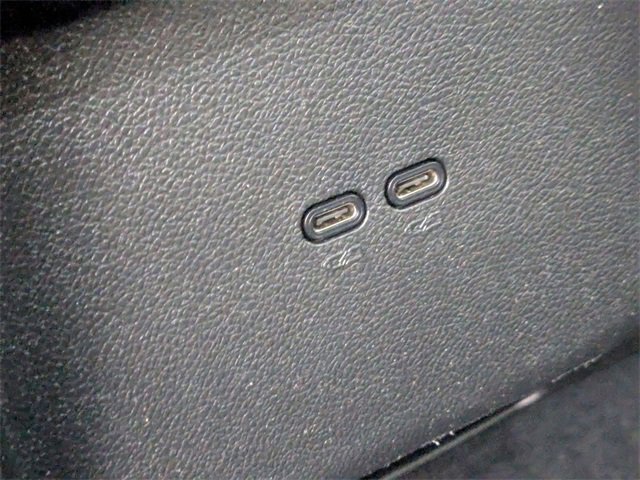 Certified 2025 Chevrolet Equinox EV LT image 26