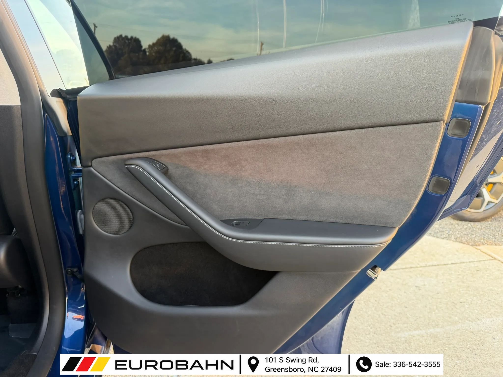 Used 2024 Tesla Model Y Long Range AWD/4WD image 18