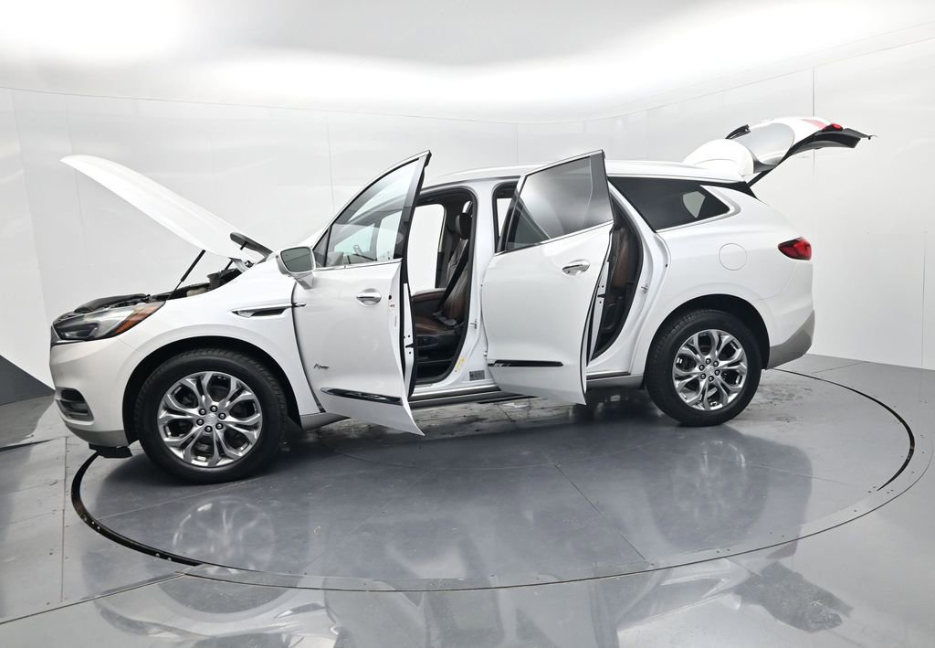 Used 2018 Buick Enclave Avenir FWD image 64