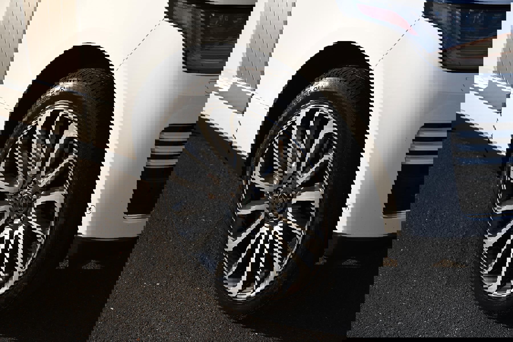 Used 2019 Land Rover Range Rover Supercharged image 9