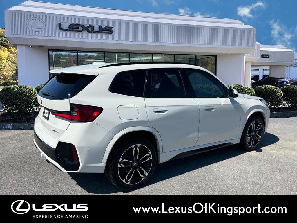 Used 2025 BMW X1 xDrive28i w/ Premium Package AWD/4WD image 5
