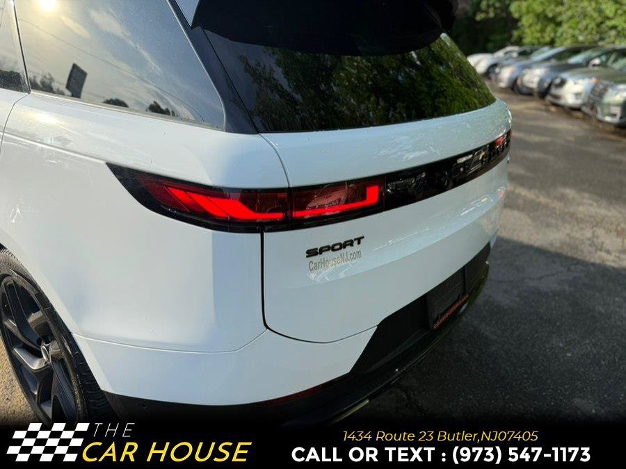 Used 2023 Land Rover Range Rover Sport SE AWD/4WD image 5