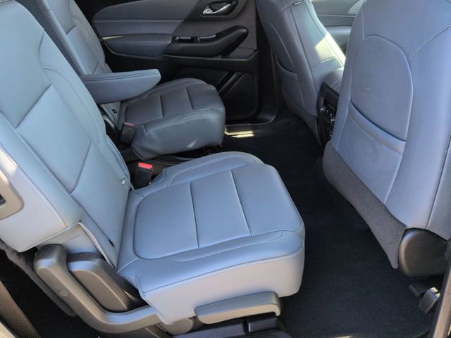 Used 2021 Chevrolet Traverse LT image 34
