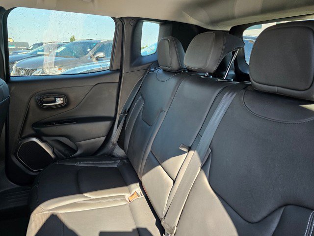 Used 2018 Jeep Renegade Limited image 22
