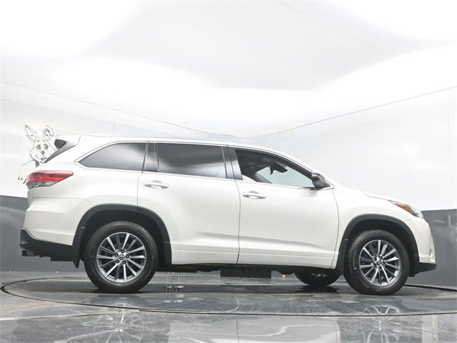 Used 2018 Toyota Highlander XLE image 52