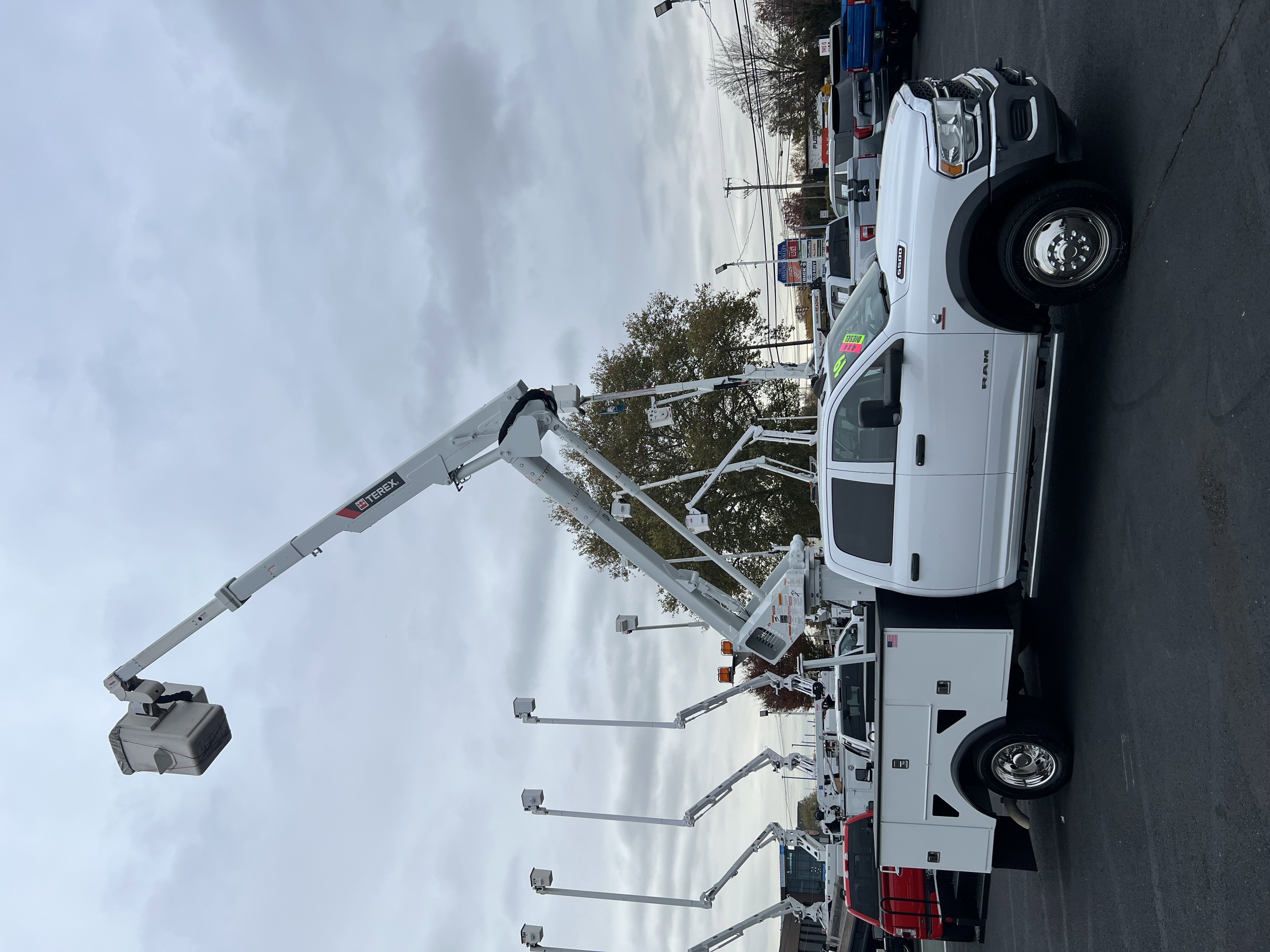 Used 2019 RAM 5500 Tradesman w/ Chrome Appearance Group image 7