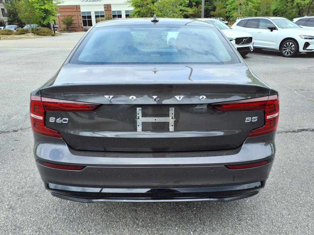 Certified 2025 Volvo S60 B5 Plus image 4