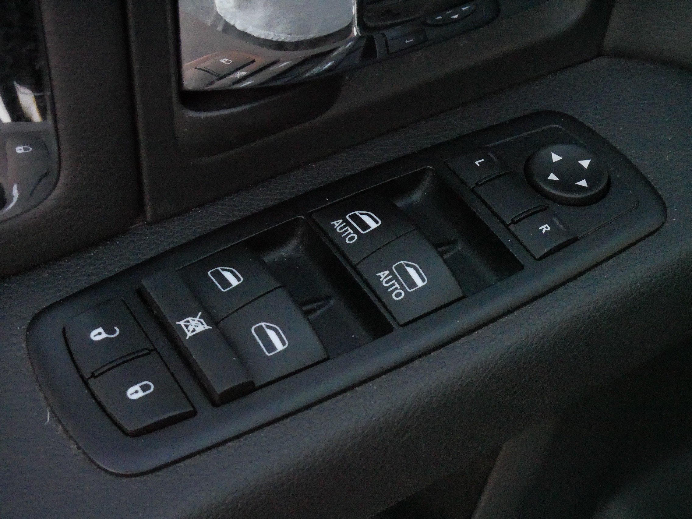 Used 2012 RAM 1500 Laramie w/ Protection Group AWD/4WD image 19