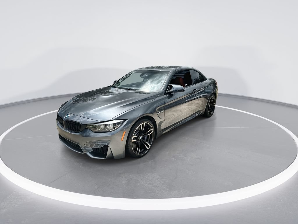 Used 2018 BMW M4 Convertible RWD image 4