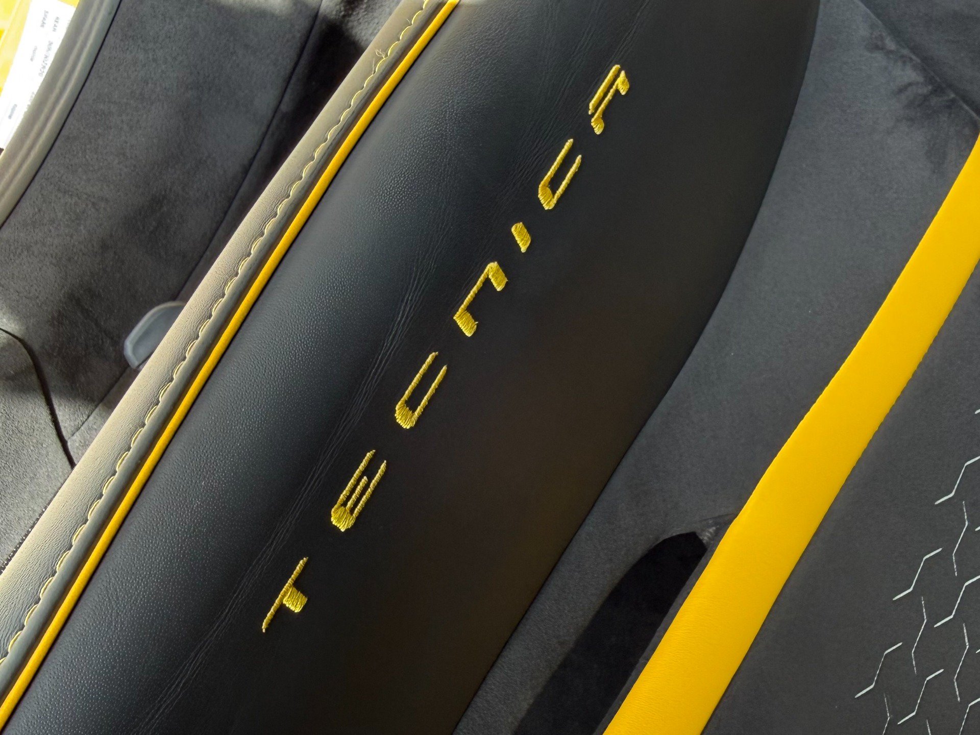 Used 2024 Lamborghini Huracan Tecnica RWD image 18