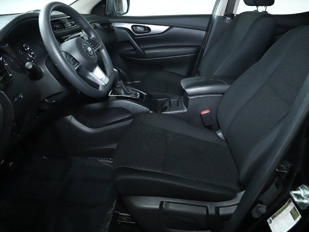 Certified 2022 Nissan Rogue Sport S image 19