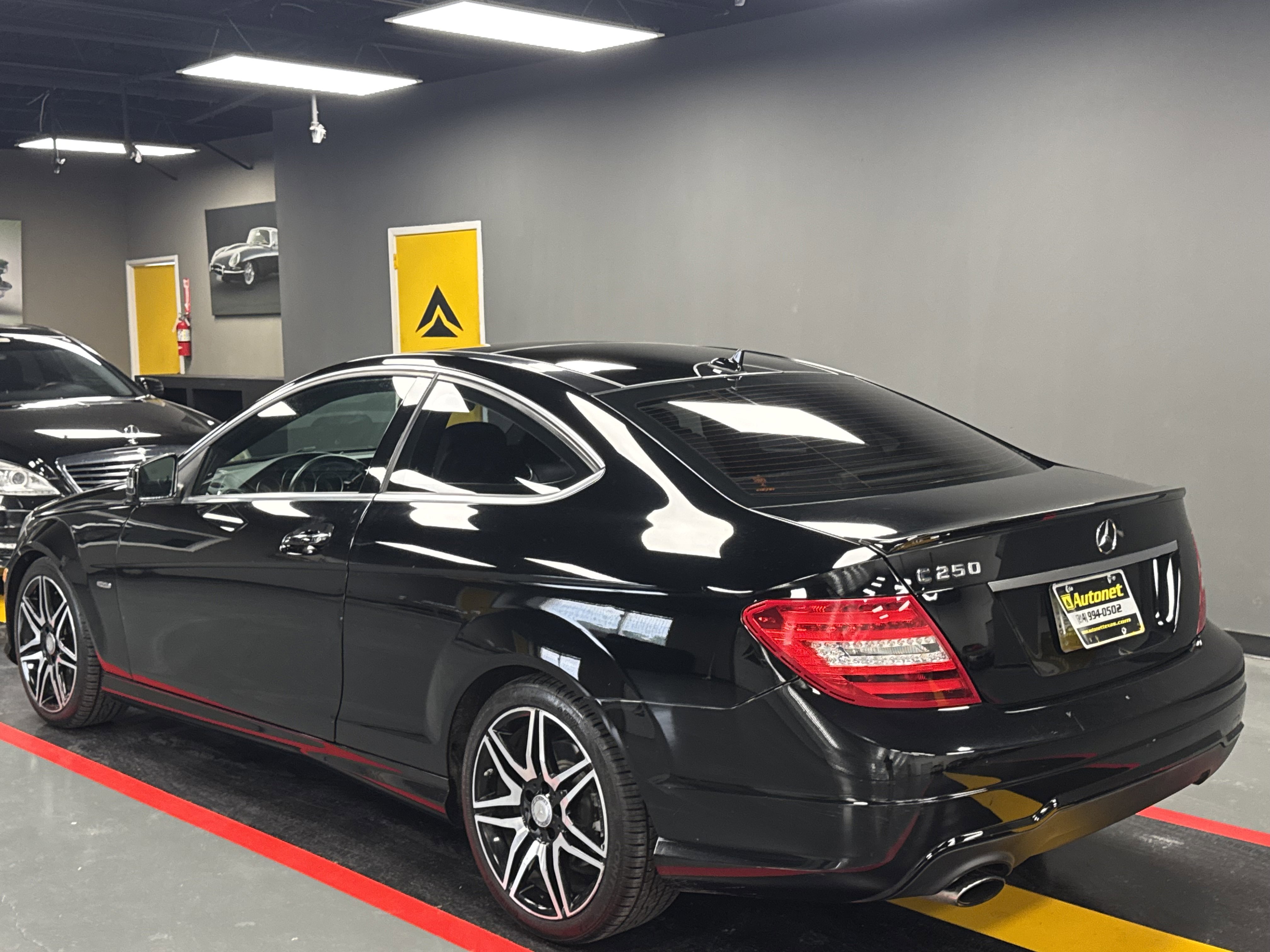 Used 2014 Mercedes-Benz C 250 Coupe image 4