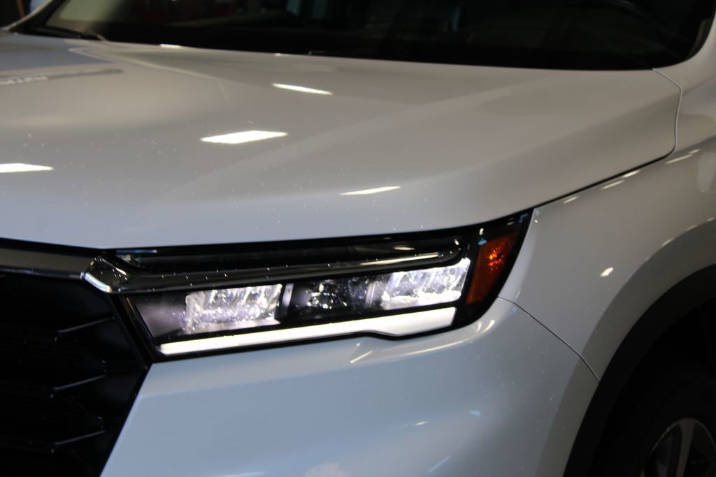 Used 2024 Honda Pilot Elite image 2