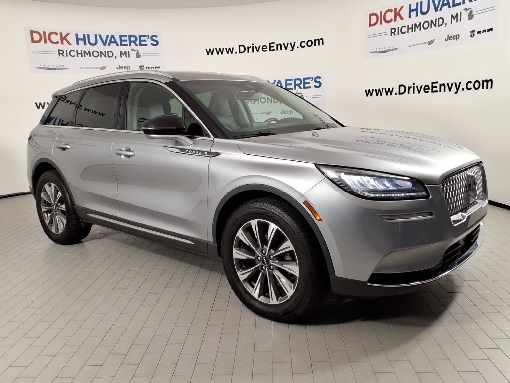 Used 2022 Lincoln Corsair Reserve w/ Elements Package AWD/4WD image 3