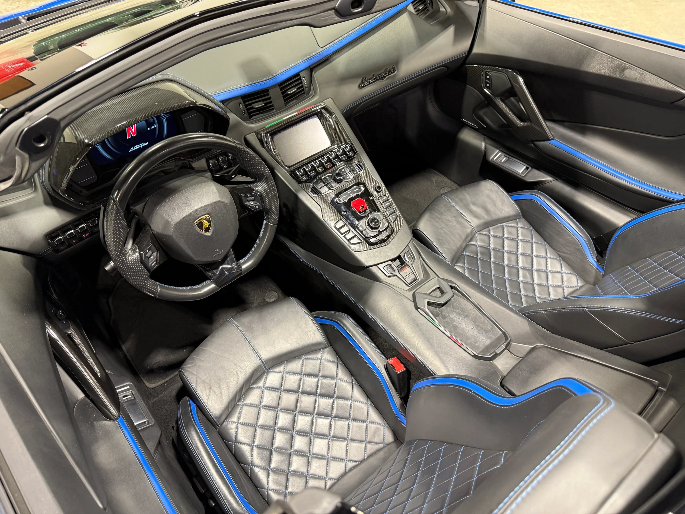 Used 2018 Lamborghini Aventador S AWD/4WD image 74