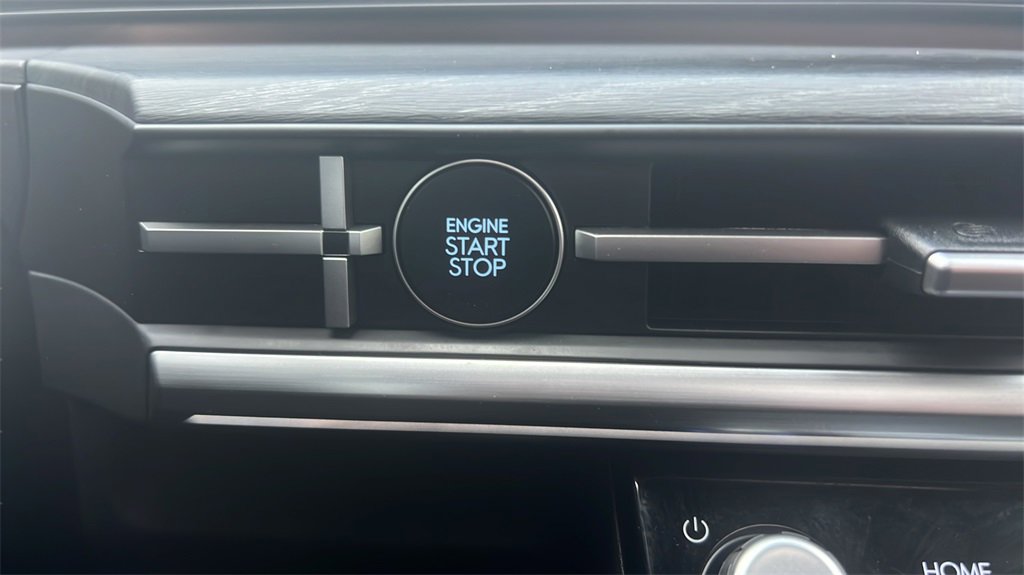 Used 2024 Hyundai Santa Fe Limited image 25