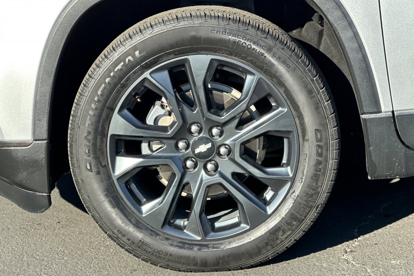 Used 2020 Chevrolet Traverse RS image 44