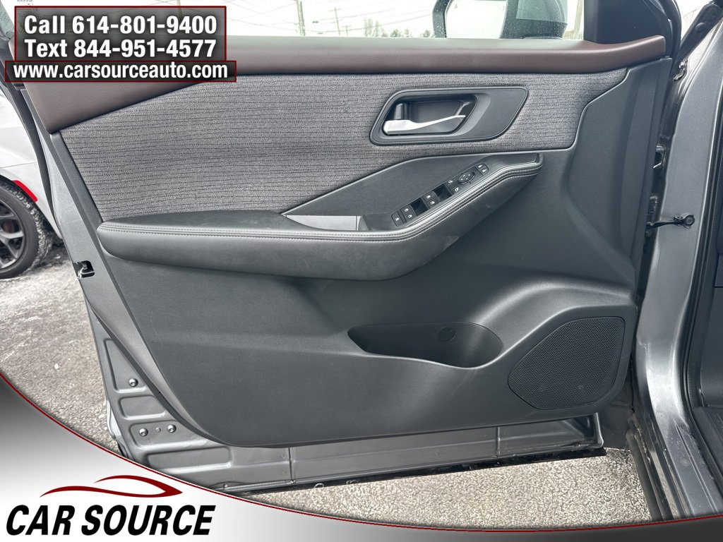 Used 2021 Nissan Rogue SV image 13