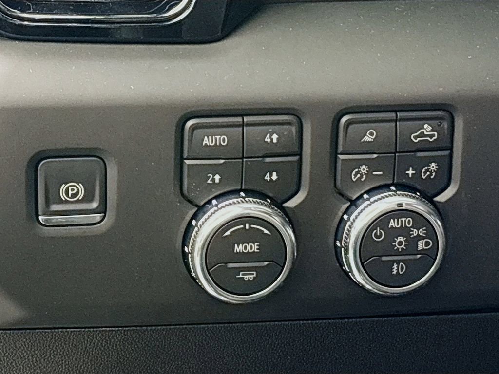 New 2026 GMC Sierra 2500 AT4 w/ AT4 Preferred Package image 10