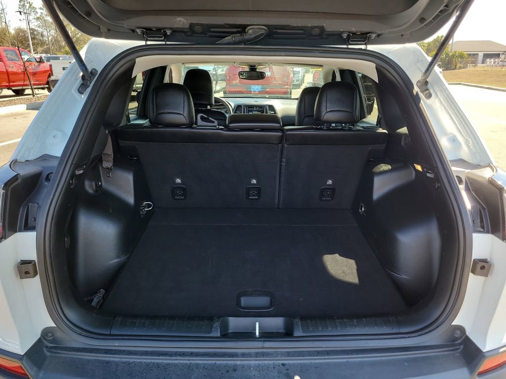 Certified 2022 Jeep Cherokee Trailhawk image 9