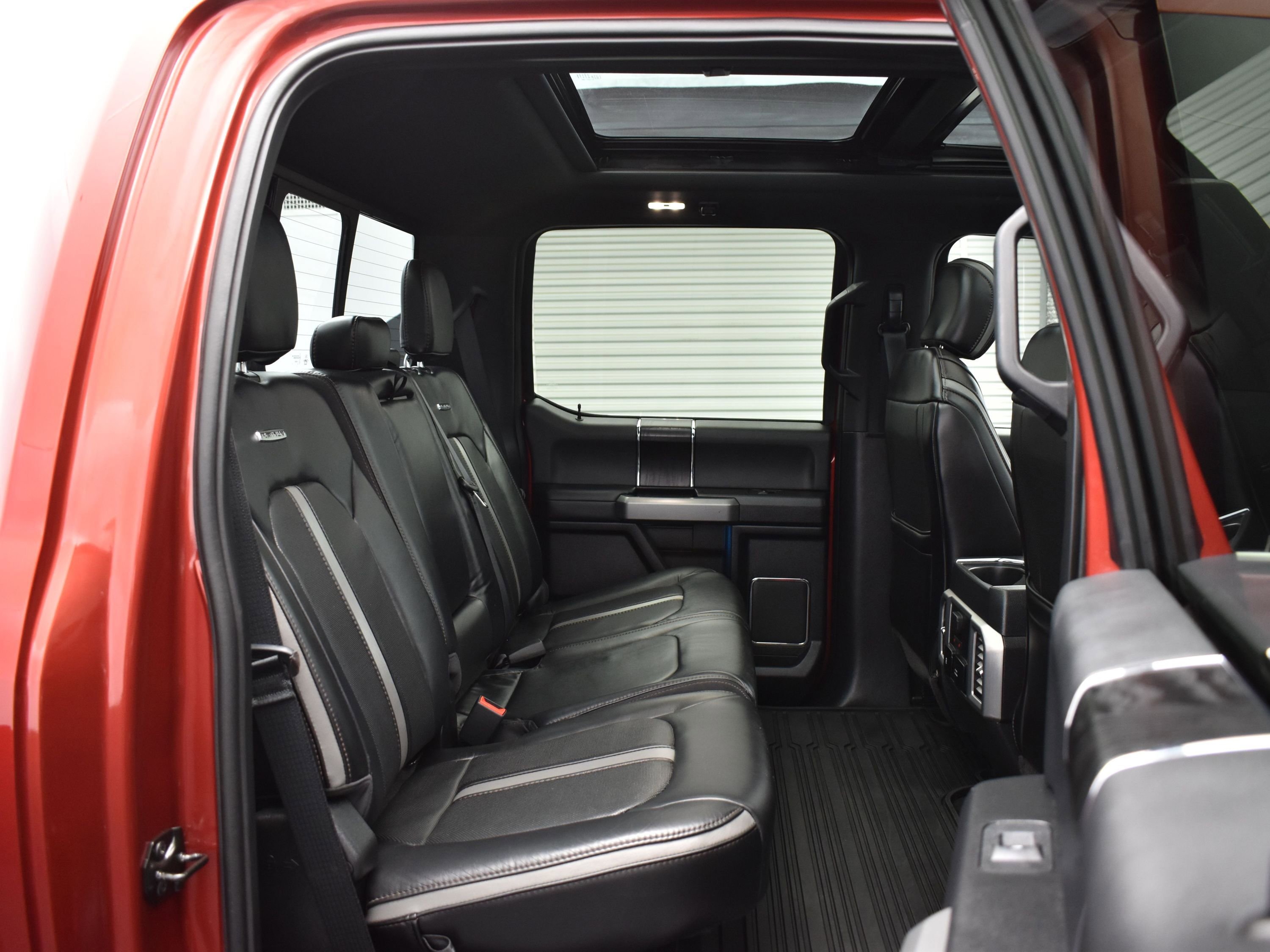 Used 2019 Ford F250 Platinum w/ Platinum Ultimate Package image 11