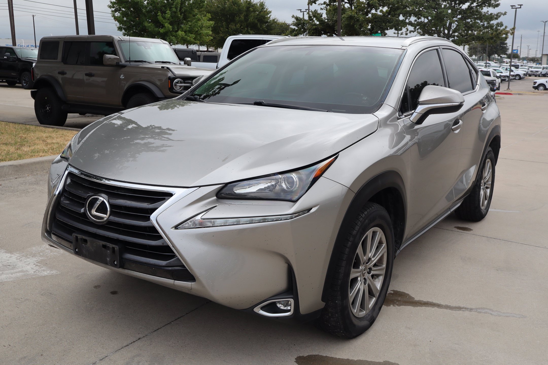 Used 2017 Lexus NX 200t FWD image 10