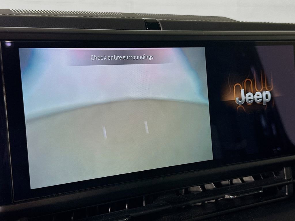 Used 2024 Jeep Wrangler Unlimited Rubicon 4xe image 10