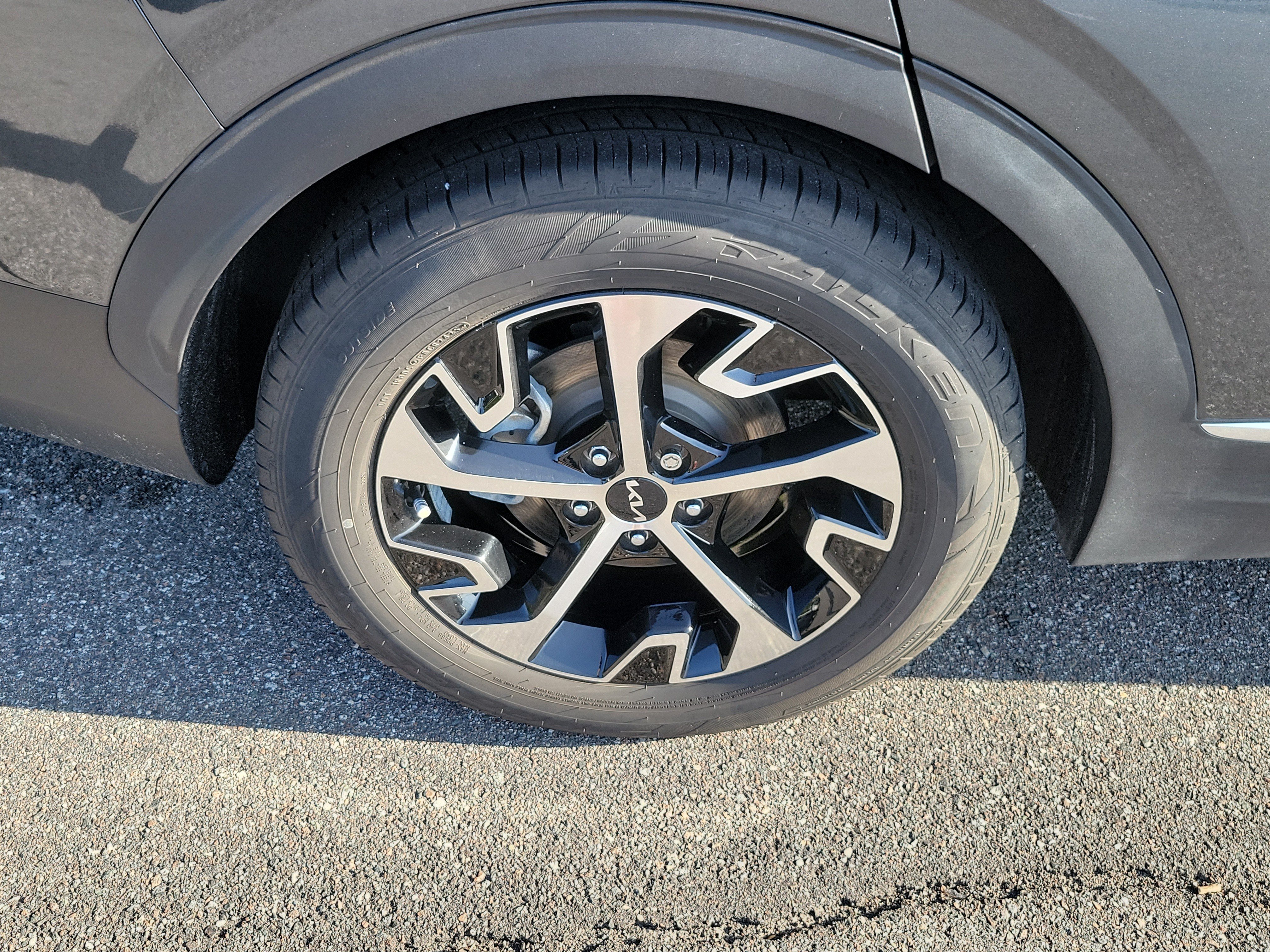 Certified 2023 Kia Sportage EX FWD image 40