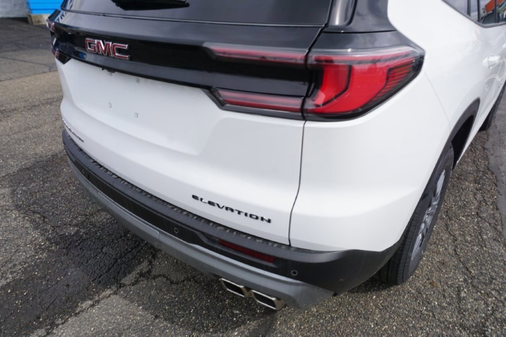 New 2025 GMC Acadia Elevation w/ LPO, Floor Liner Package image 7