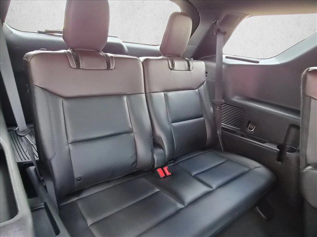 Used 2022 Ford Explorer Platinum w/ Premium Technology Package AWD/4WD image 19