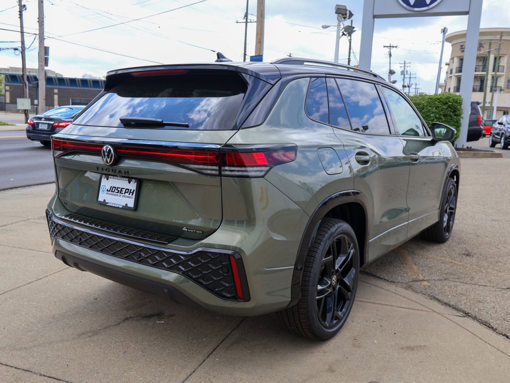 New 2026 Volkswagen Tiguan SE R-Line AWD/4WD image 5