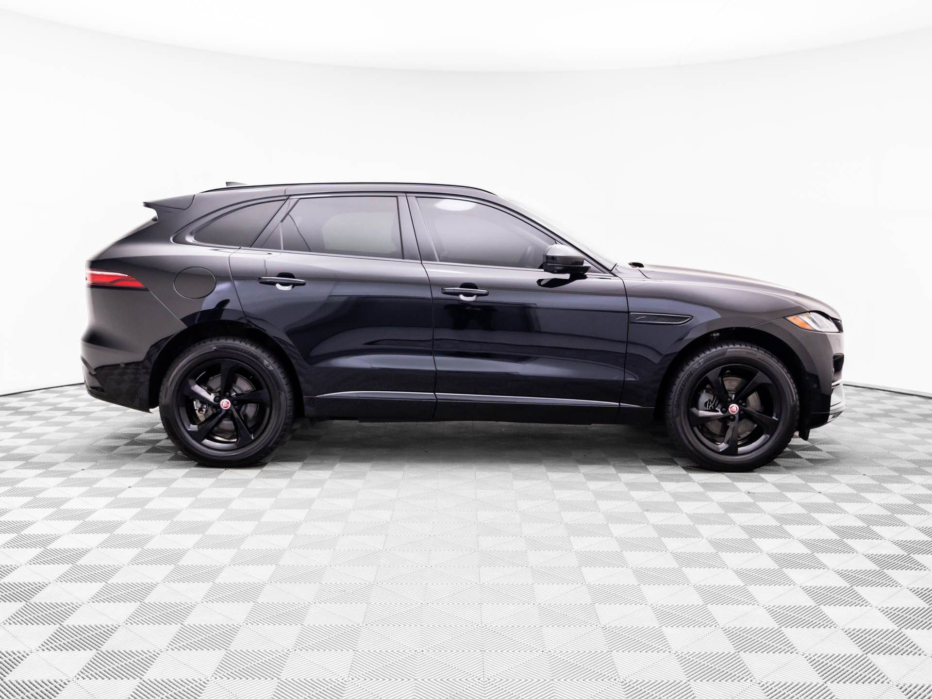 Used 2021 Jaguar F-PACE S AWD/4WD image 7