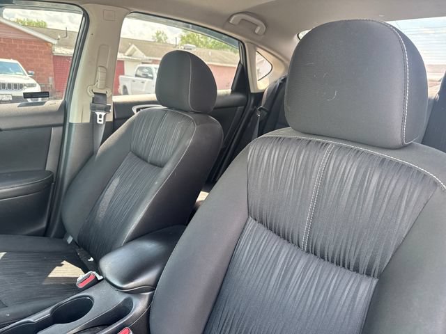 Used 2018 Nissan Sentra SV w/ Premium Package (P01) FWD image 3