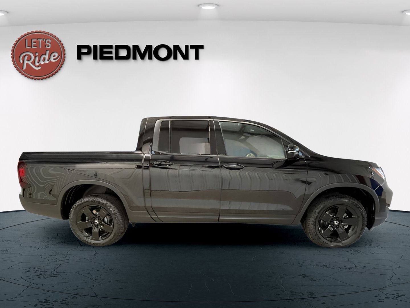 New 2026 Honda Ridgeline Black Edition image 3