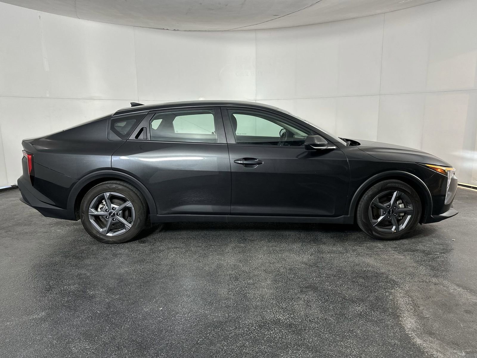 Used 2025 Kia K4 LXS image 9