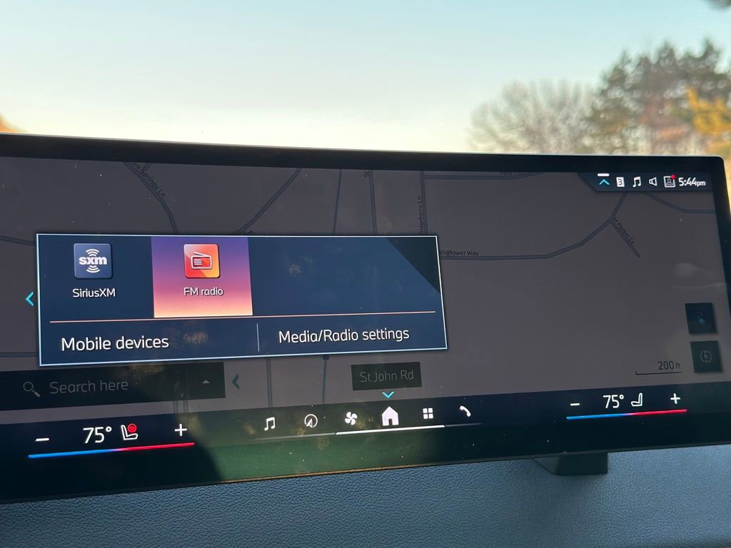 Used 2025 BMW iX xDrive50 w/ Premium Package image 36