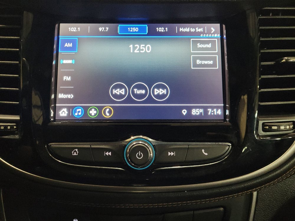 Used 2018 Chevrolet Trax LT w/ LT Convenience Package FWD image 25