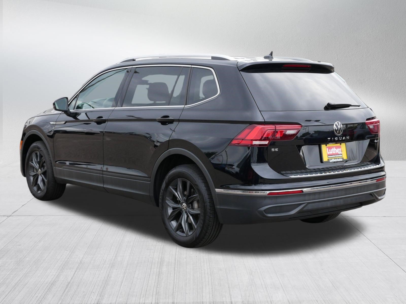 Certified 2024 Volkswagen Tiguan SE w/ MDO Package, Two-Row AWD/4WD image 5