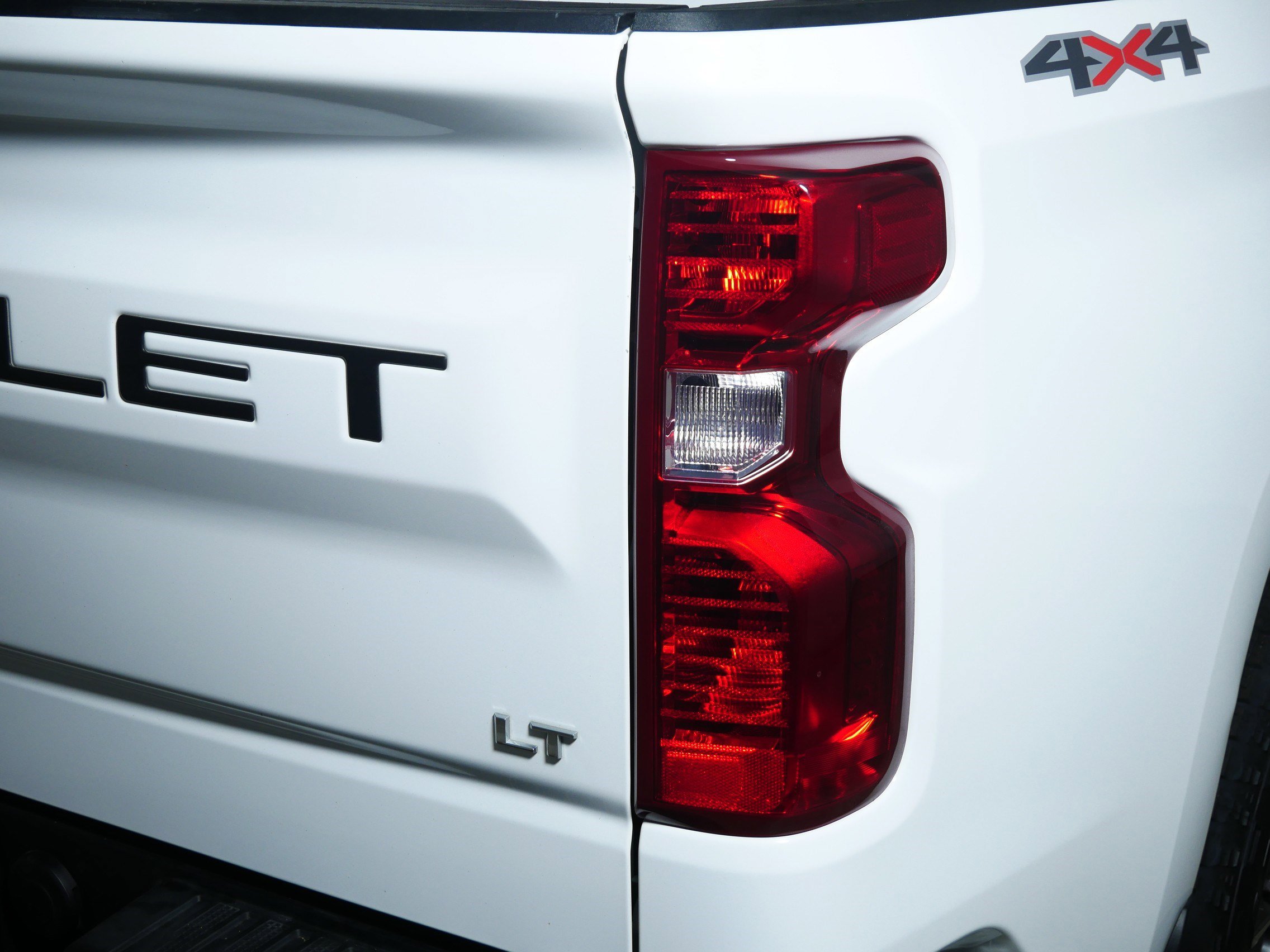 Used 2023 Chevrolet Silverado 1500 LT image 17