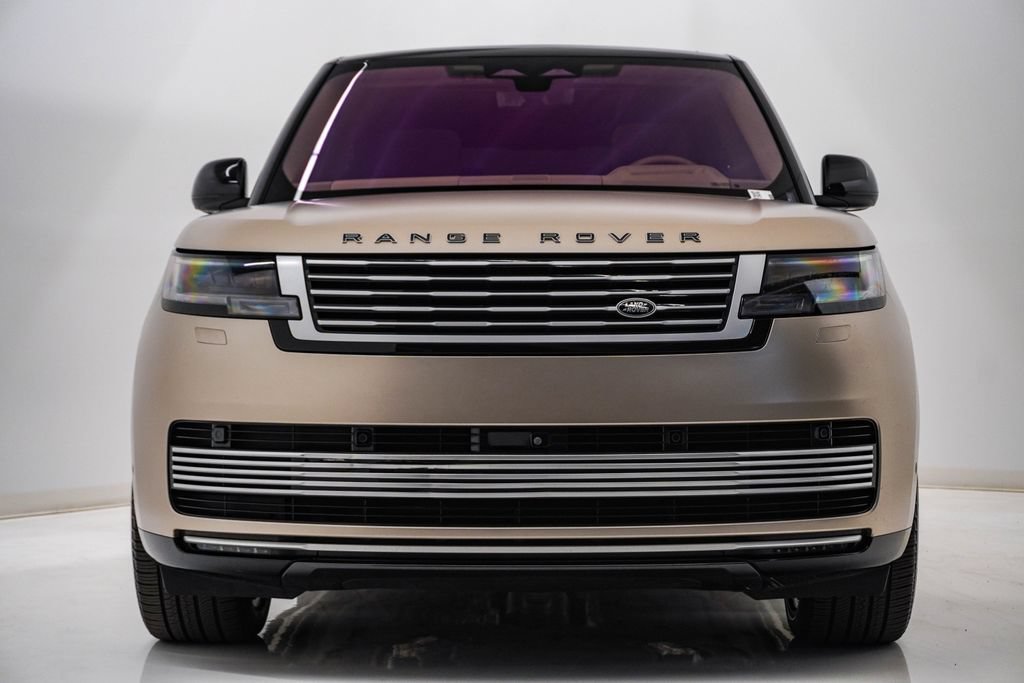 Used 2023 Land Rover Range Rover SV AWD/4WD image 6