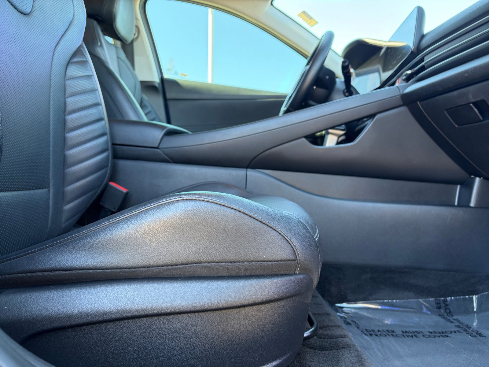Used 2023 Hyundai Elantra Limited FWD image 34
