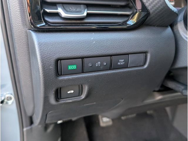 New 2025 Nissan Sentra SR w/ SR Premium Package image 18