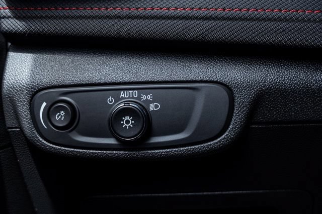 Used 2024 Chevrolet TrailBlazer RS w/ Convenience Package FWD image 18