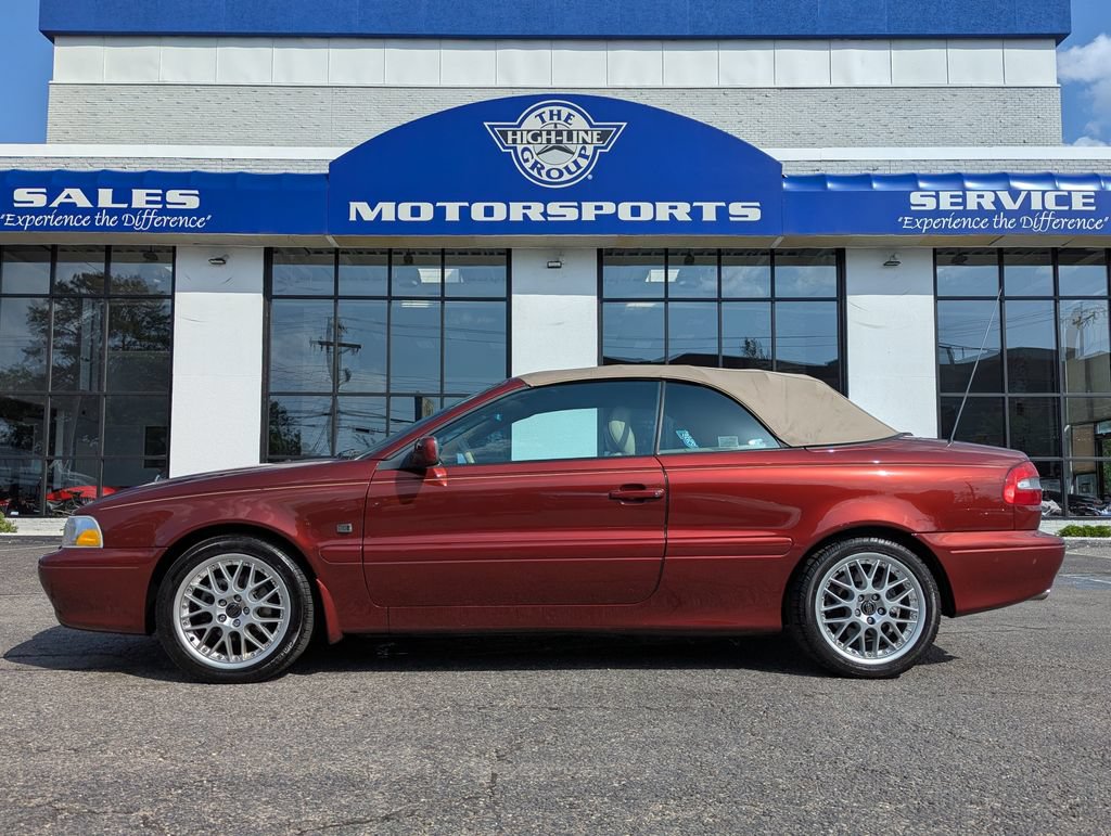 Used 2000 Volvo C70 LT FWD image 1