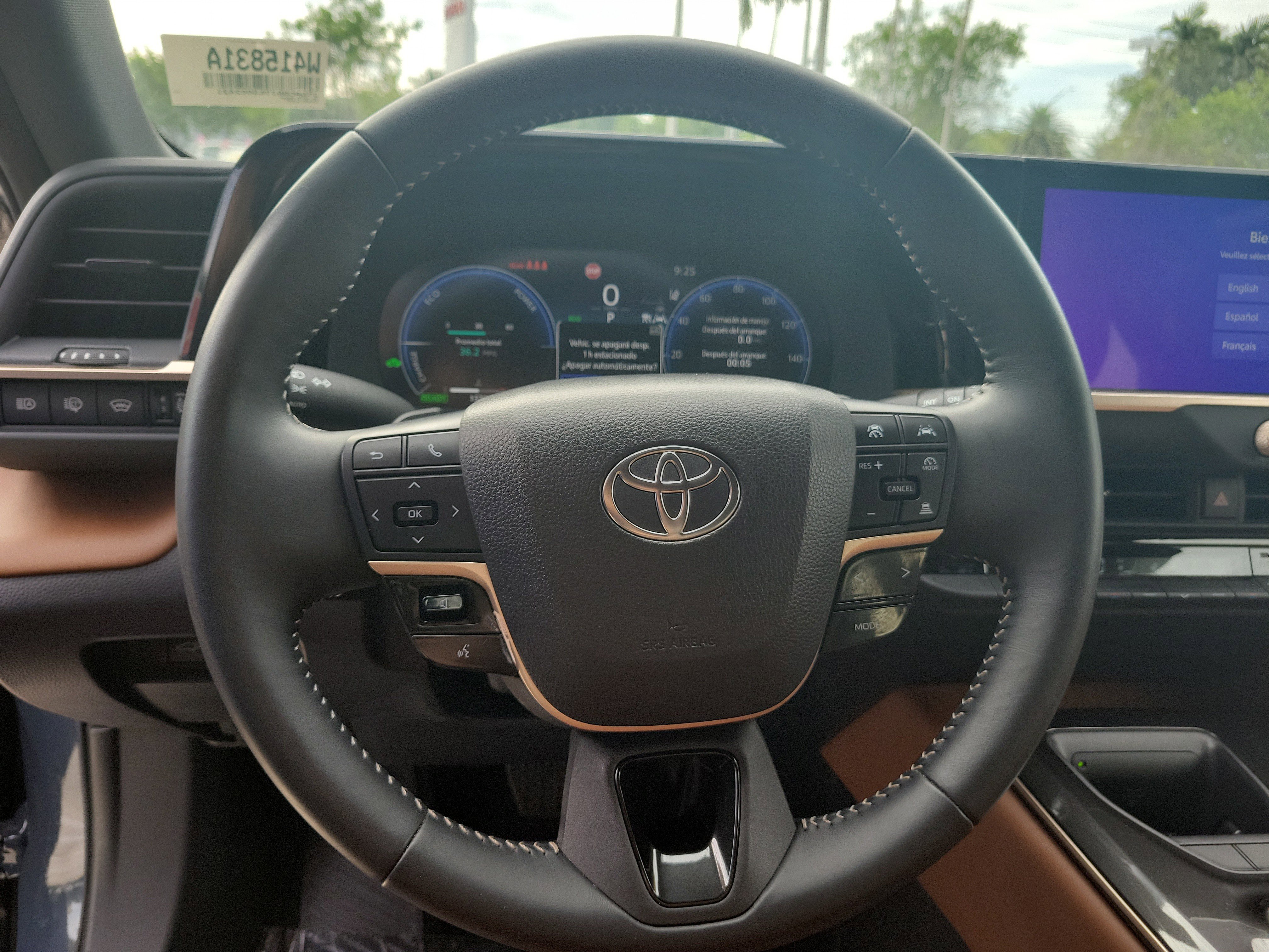 Certified 2025 Toyota Crown Signia AWD/4WD image 27