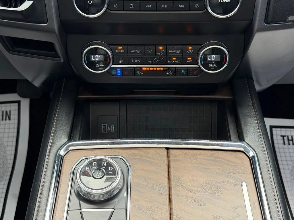 Used 2020 Ford Expedition Platinum AWD/4WD image 26