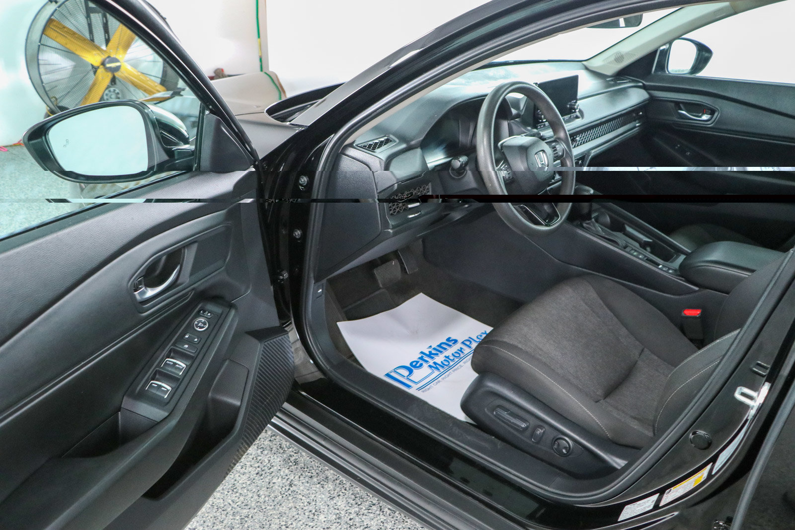 Used 2025 Honda Accord SE image 3