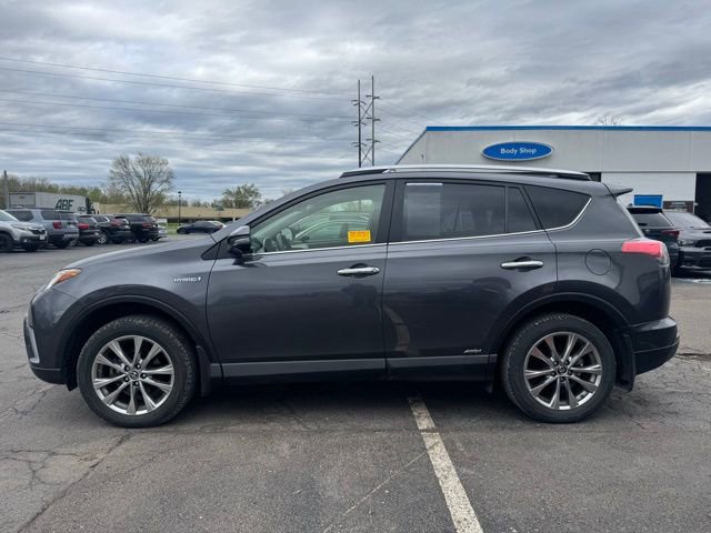Used 2016 Toyota RAV4 Limited w/ Advanced Technology Package AWD/4WD image 5