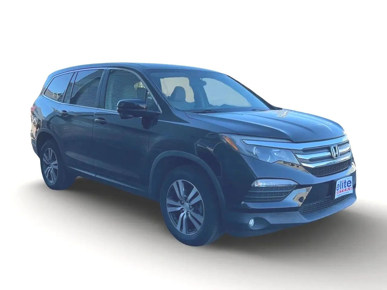 Used 2018 Honda Pilot EX image 1