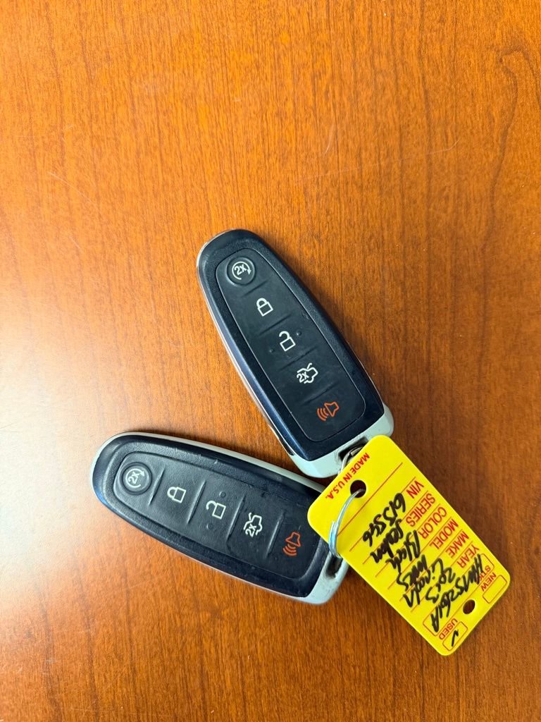 Used 2013 Lincoln MKS EcoBoost image 35